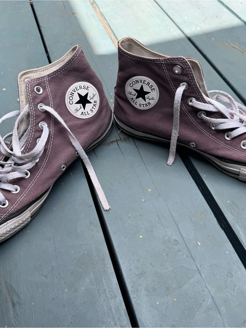 Converse High-Top Sneakers in Mauve with White Accents - Picture 4 of 8